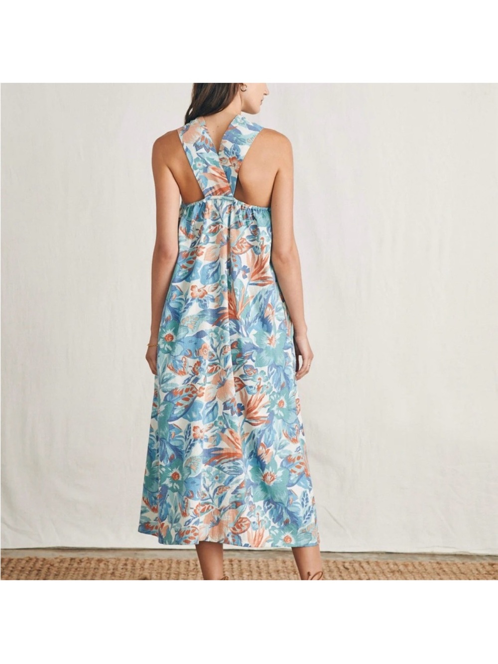 Faherty Paradise Blossom floral twist seersucker halter dress. Size large - Picture 2 of 6